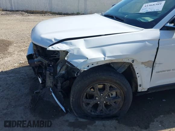 ✅ 2022 Jeep Grand Cherokee Limited • VIN: 1C4RJHBG8N8603865 • Lot: 41968389. Listed on IAAI with 43,655 mi. Free auction sales archive from the USA and detailed vehicle history report at DreamBid. Image 17.