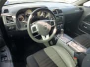 ✅ 2014 Dodge Challenger SXT • VIN: 2C3CDYAG2EH285528 • Lot: 79837834. Wystawiony na Copart z przebiegiem 183 623 mil. Bezpłatny archiwum sprzedaży aukcyjnych z USA i szczegółowy raport historii pojazdu na DreamBid. Zdjęcie 8.