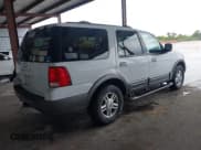 ✅ 2004 Ford Expedition Special Service • VIN: 1FMRU15W94LA14963 • Lot: 43307568. Wystawiony na IAAI z przebiegiem 143 736 mil. Bezpłatny archiwum sprzedaży aukcyjnych z USA i szczegółowy raport historii pojazdu na DreamBid. Zdjęcie 4.