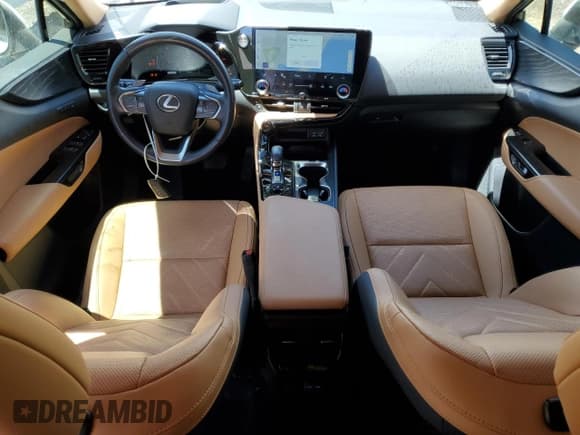 ✅ 2023 Lexus NX 350h Luxury • VIN: JTJHKCEZ0P5007417 • Lot: 71870675. Wystawiony na Copart z przebiegiem 8 691 mil. Bezpłatny archiwum sprzedaży aukcyjnych z USA i szczegółowy raport historii pojazdu na DreamBid. Zdjęcie 8.