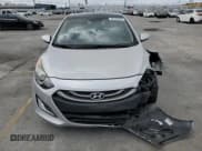 ✅ 2013 Hyundai Elantra • VIN: KMHD35LE2DU089478 • Лот: 82326605. Опубликован ранее на Copart с пробегом 91 190 миль. Бесплатный доступ к архиву аукционных продаж из США и подробный отчёт об истории автомобиля на DreamBid. Изображение 5.