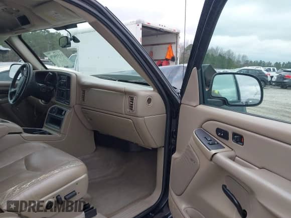 2004 Chevrolet Silverado 1500 с VIN 1GCEK19T14E193948, выставлен на аукционе IAAI как лот 41515676 с пробегом 188 289 миль миль и . История ставок и продаж доступна на DreamBid. Изображение 5.