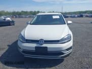 ✅ 2019 Volkswagen Golf S • VIN: 3VWH17AUXKM501078 • Lot: 42158280. Wystawiony na IAAI z przebiegiem 57 049 mil. Bezpłatny archiwum sprzedaży aukcyjnych z USA i szczegółowy raport historii pojazdu na DreamBid. Zdjęcie 12.