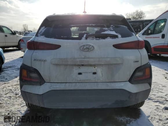 2019 Hyundai Kona SEL z VIN KM8K2CAAXKU250428, wystawiony jako Copart lot #38837363 z przebiegiem 78 051 mil mil oraz . Historia ofert i sprzedaży dostępna na DreamBid. Obrazek 6.