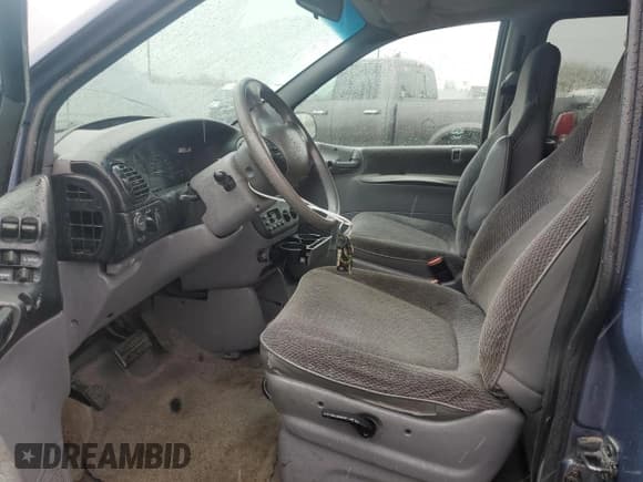 ✅ 1996 Plymouth Voyager SE • VIN: 1P4GP44R0TB239983 • Лот: 52810515. Опубликован ранее на Copart с пробегом 164 158 миль. Бесплатный доступ к архиву аукционных продаж из США и подробный отчёт об истории автомобиля на DreamBid. Изображение 7.