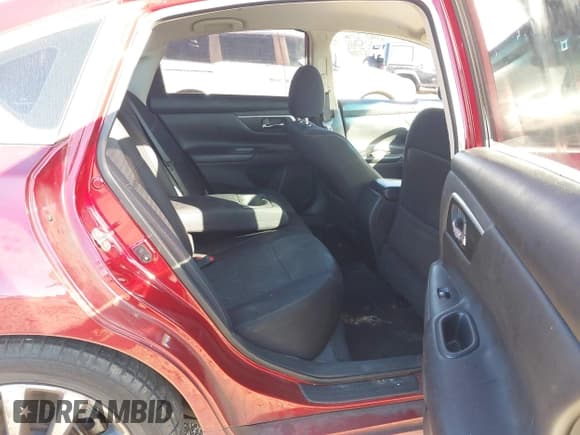 ✅ 2017 Nissan Altima S • VIN: 1N4AL3AP6HC285084 • Лот: 43737118. Опубликован ранее на IAAI с пробегом 170 353 миль. Бесплатный доступ к архиву аукционных продаж из США и подробный отчёт об истории автомобиля на DreamBid. Изображение 8.