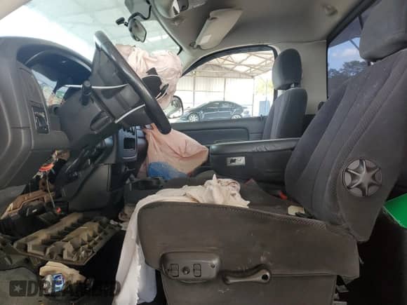 2005 Dodge 1500 SLT z VIN 1D7HA16D15J519260, wystawiony jako Copart lot #78780234 z przebiegiem 135 945 mil mil oraz Szkoda całkowita • Salvage title. Historia ofert i sprzedaży dostępna na DreamBid. Obrazek 7.