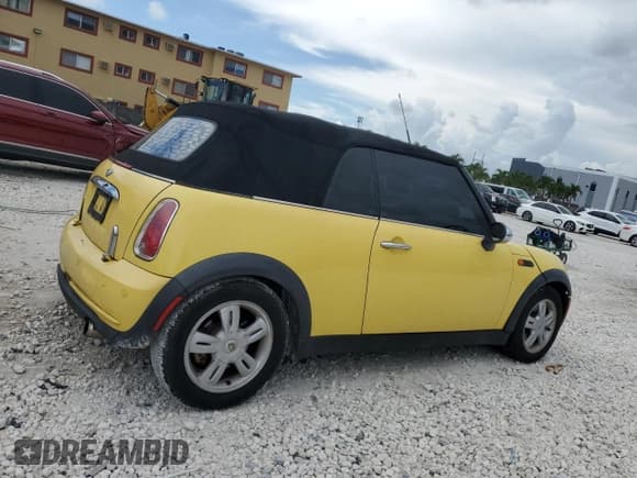 ✅ 2006 MINI Convertible • VIN: WMWRF33506TF64110 • Lot: 59973605. Listed on Copart with 207,146 mi. Free auction sales archive from the USA and detailed vehicle history report at DreamBid. Image 3.