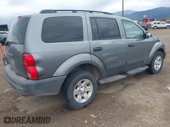✅ 2005 Dodge Durango SXT • VIN: 1D4HB38N55F575894 • Лот: 42257542. Опубликован ранее на IAAI с пробегом 260 069 миль. Бесплатный доступ к архиву аукционных продаж из США и подробный отчёт об истории автомобиля на DreamBid. Изображение 4.