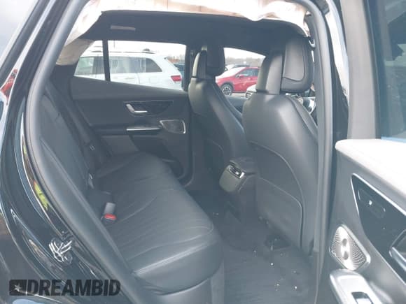 ✅ 2023 Mercedes-Benz EQE 500 • VIN: 4JGGM2CB1PA009768 • Лот: 41625114. Опубликован ранее на IAAI с пробегом 13 609 миль. Бесплатный доступ к архиву аукционных продаж из США и подробный отчёт об истории автомобиля на DreamBid. Изображение 8.