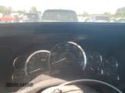 ✅ 2005 Cadillac Escalade • VIN: 1GYEC63N95R273247 • Lot: 74461034. Wystawiony na Copart z przebiegiem Nie podano. Bezpłatny archiwum sprzedaży aukcyjnych z USA i szczegółowy raport historii pojazdu na DreamBid. Zdjęcie 9.