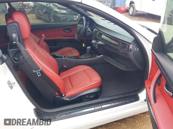 ✅ 2011 BMW 3 Series 328i • VIN: WBADW3C58BE541440 • Lot: 43069191. Listed on IAAI with 101,544 mi. Free auction sales archive from the USA and detailed vehicle history report at DreamBid. Image 5.