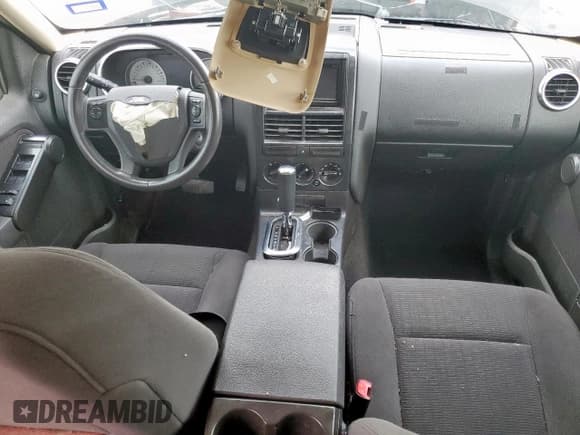 ✅ 2010 Ford Explorer XLT • VIN: 1FMEU8DE2AUB06762 • Lot: 63334645. Listed on Copart with 91,165 mi. Free auction sales archive from the USA and detailed vehicle history report at DreamBid. Image 8.