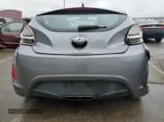 ✅ 2017 Hyundai Veloster • VIN: KMHTC6ADXHU305904 • Lot: 44067345. Wystawiony na Copart z przebiegiem 97 816 mil. Bezpłatny archiwum sprzedaży aukcyjnych z USA i szczegółowy raport historii pojazdu na DreamBid. Zdjęcie 6.