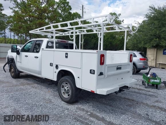 ✅ 2024 Chevrolet Silverado 2500HD • VIN: 1GB2YLE73RF353100 • Лот: 43300422. Опубликован ранее на IAAI с пробегом 15 169 миль. Бесплатный доступ к архиву аукционных продаж из США и подробный отчёт об истории автомобиля на DreamBid. Изображение 3.