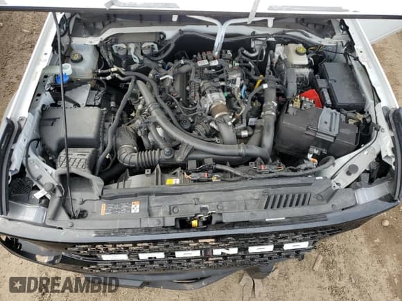 ✅ 2022 Ford Bronco • VIN: 1FMEE5DP8NLA72478 • Lot: 48790165. Wystawiony na Copart z przebiegiem 35 452 mil. Bezpłatny archiwum sprzedaży aukcyjnych z USA i szczegółowy raport historii pojazdu na DreamBid. Zdjęcie 11.