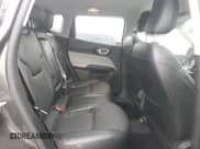 ✅ 2022 Jeep Compass (RED) Edition • VIN: 3C4NJDCB8NT188221 • Lot: 89811815. Wystawiony na Copart z przebiegiem 27 461 mil. Bezpłatny archiwum sprzedaży aukcyjnych z USA i szczegółowy raport historii pojazdu na DreamBid. Zdjęcie 11.