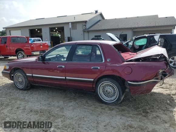 ✅ 1993 Mercury Grand Marquis LS • VIN: 2MELM75W7PX645410 • Лот: 60914325. Опубликован ранее на Copart с пробегом 138 980 миль. Бесплатный доступ к архиву аукционных продаж из США и подробный отчёт об истории автомобиля на DreamBid. Изображение 2.