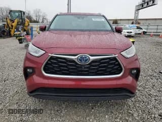 ✅ 2020 Toyota Highlander Hybrid Limited • VIN: 5TDDBRCH7LS006199 • Lot: 93274785. Listed on Copart with 93,756 mi. Free auction sales archive from the USA and detailed vehicle history report at DreamBid. Image 5.