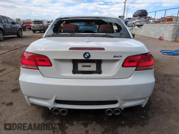 ✅ 2009 BMW M3 • VIN: WBSWL93559P332185 • Lot: 52967945. Listed on Copart with 155,839 mi. Free auction sales archive from the USA and detailed vehicle history report at DreamBid. Image 6.