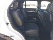 ✅ 2019 Ford Explorer XLT • VIN: 1FM5K7D8XKGA04281 • Lot: 43438902. Wystawiony na IAAI z przebiegiem 88 054 mil. Bezpłatny archiwum sprzedaży aukcyjnych z USA i szczegółowy raport historii pojazdu na DreamBid. Zdjęcie 8.