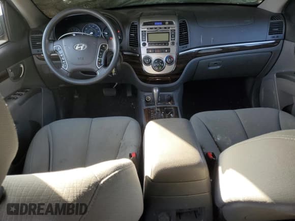 ✅ 2010 Hyundai Santa Fe GLS • VIN: 5NMSG3AB3AH409648 • Lot: 83959994. Listed on Copart with 175,810 mi. Free auction sales archive from the USA and detailed vehicle history report at DreamBid. Image 8.