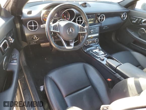 ✅ 2017 Mercedes-Benz SLC 300 • VIN: WDDPK3JA6HF137332 • Lot: 46290455. Listed on Copart with 41,013 mi. Free auction sales archive from the USA and detailed vehicle history report at DreamBid. Image 8.