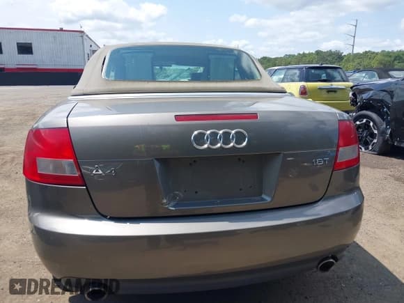 ✅ 2005 Audi A4 1.8T • VIN: WAUAC48H45K008995 • Lot: 42947928. Wystawiony na IAAI z przebiegiem 129 217 mil. Bezpłatny archiwum sprzedaży aukcyjnych z USA i szczegółowy raport historii pojazdu na DreamBid. Zdjęcie 16.
