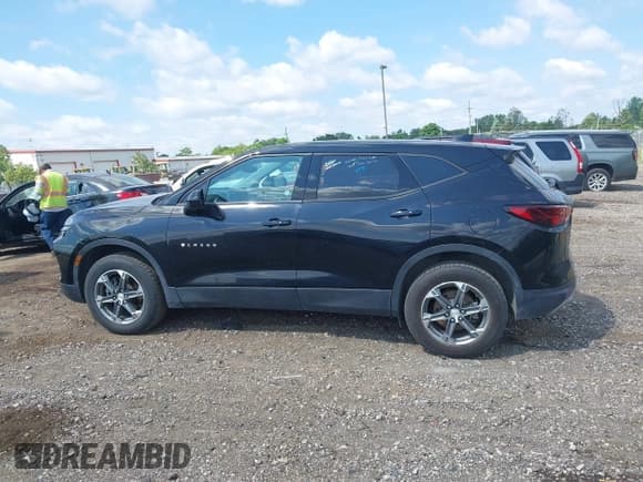 ✅ 2023 Chevrolet Blazer LT • VIN: 3GNKBCR43PS219667 • Lot: 42473000. Listed on IAAI with 65,815 mi. Free auction sales archive from the USA and detailed vehicle history report at DreamBid. Image 14.