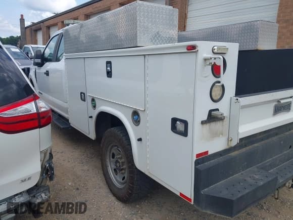 ✅ 2017 Ford F-250 • VIN: 1FD7X2BT3HED33204 • Lot: 42763137. Listed on IAAI with 125,270 mi. Free auction sales archive from the USA and detailed vehicle history report at DreamBid. Image 3.
