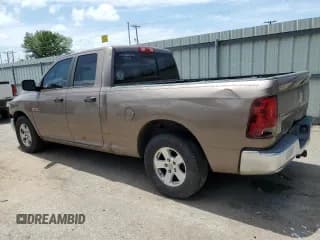 ✅ 2009 Dodge 1500 SLT • VIN: 1D3HB18PX9S759851 • Lot: 61210015. Wystawiony na Copart z przebiegiem 123 279 mil. Bezpłatny archiwum sprzedaży aukcyjnych z USA i szczegółowy raport historii pojazdu na DreamBid. Zdjęcie 2.