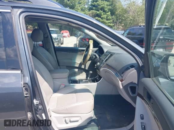 2012 Hyundai Veracruz Limited с VIN KM8NUDCC2CU195244, выставлен на аукционе IAAI как лот 42803967 с пробегом 110 281 миль миль и . История ставок и продаж доступна на DreamBid. Изображение 5.