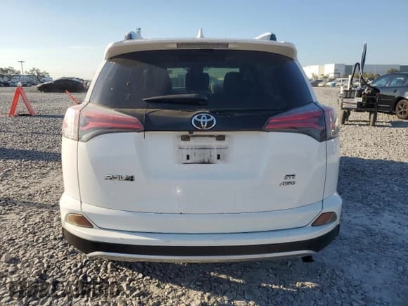 ✅ 2016 Toyota RAV4 SE • VIN: JTMJFREV6GJ070473 • Lot: 93384515. Wystawiony na Copart z przebiegiem 92 254 mil. Bezpłatny archiwum sprzedaży aukcyjnych z USA i szczegółowy raport historii pojazdu na DreamBid. Zdjęcie 6.