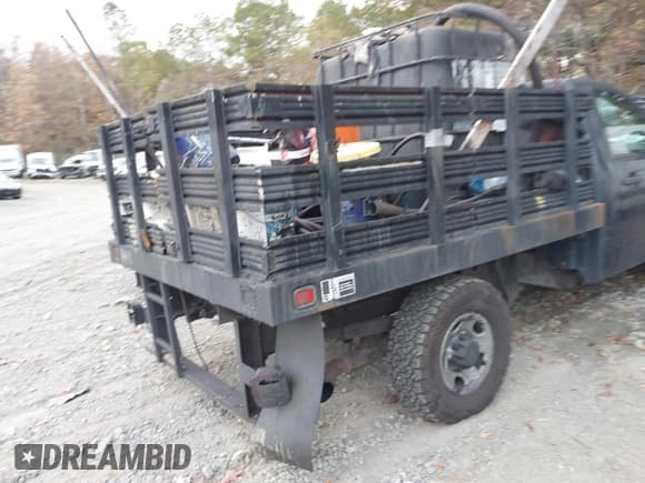 ✅ 2009 Chevrolet Silverado 2500HD Work Truck • VIN: 1GBHC44K49E148234 • Лот: 43662173. Опубликован ранее на IAAI с пробегом 196 094 миль. Бесплатный доступ к архиву аукционных продаж из США и подробный отчёт об истории автомобиля на DreamBid. Изображение 6.