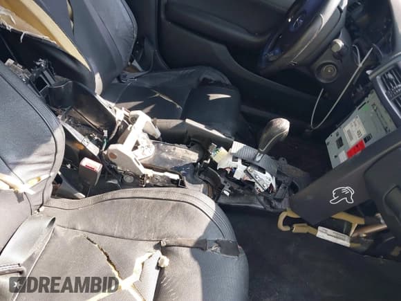 ✅ 2009 Pontiac G8 • VIN: 6G2ER57759L231071 • Лот: 42184513. Опубликован ранее на IAAI с пробегом Не указан. Бесплатный доступ к архиву аукционных продаж из США и подробный отчёт об истории автомобиля на DreamBid. Изображение 6.