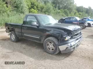 2004 Chevrolet Silverado 1500 Work Truck z VIN 1GCEK14V64Z133889, wystawiony jako Copart lot #67903994 z przebiegiem 118 023 mil mil oraz Czysty tytuł • Clean title. Historia ofert i sprzedaży dostępna na DreamBid. Obrazek 4.