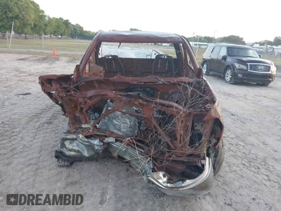 2014 Chevrolet Silverado 1500 LT с VIN 1GCNCREH7EZ137584, выставлен на аукционе IAAI как лот 41925804 с пробегом Не указан миль и . История ставок и продаж доступна на DreamBid. Изображение 6.