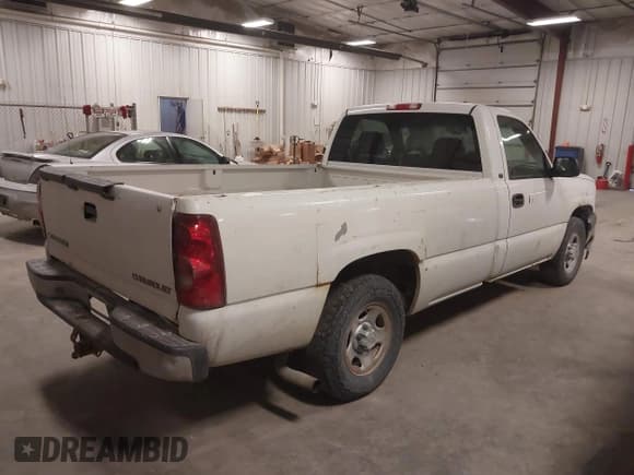✅ 2003 Chevrolet Silverado 1500 Work Truck • VIN: 1GCEC14V43E320308 • Лот: 41549894. Опубликован ранее на IAAI с пробегом 158 802 миль. Бесплатный доступ к архиву аукционных продаж из США и подробный отчёт об истории автомобиля на DreamBid. Изображение 12.