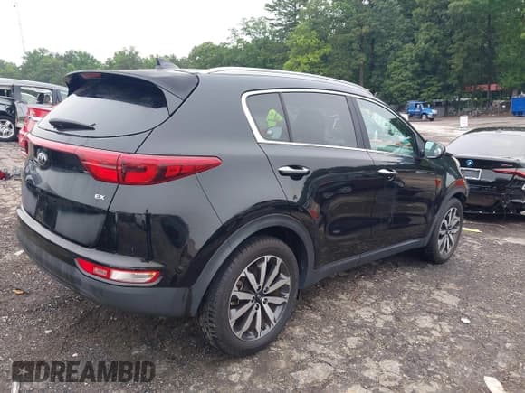 ✅ 2017 Kia Sportage EX • VIN: KNDPN3AC0H7075861 • Lot: 42343034. Wystawiony na IAAI z przebiegiem 35 316 mil. Bezpłatny archiwum sprzedaży aukcyjnych z USA i szczegółowy raport historii pojazdu na DreamBid. Zdjęcie 4.