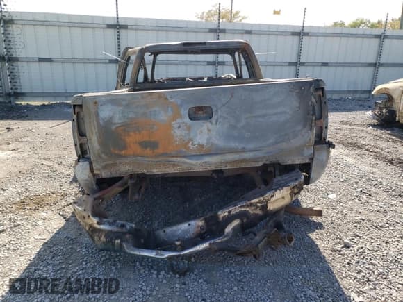 ✅ 2003 Chevrolet Silverado 1500 LS • VIN: 1GCEK19T13E191406 • Лот: 68137284. Опубликован ранее на Copart с пробегом Не указан. Бесплатный доступ к архиву аукционных продаж из США и подробный отчёт об истории автомобиля на DreamBid. Изображение 6.