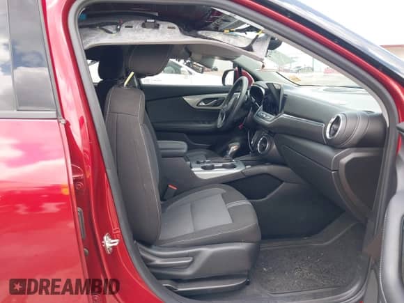 2023 Chevrolet Blazer LT z VIN 3GNKBCR43PS209835, wystawiony jako IAAI lot #42602606 z przebiegiem 23 924 mil mil oraz . Historia ofert i sprzedaży dostępna na DreamBid. Obrazek 5.