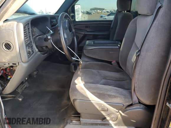 2007 Chevrolet Silverado 2500HD Work Truck with VIN 1GCHK29U97E176671, listed as a Copart auction lot 81140565 with 218,083 mi miles and Salvage title. Bid and sale history available at DreamBid. Image 7.