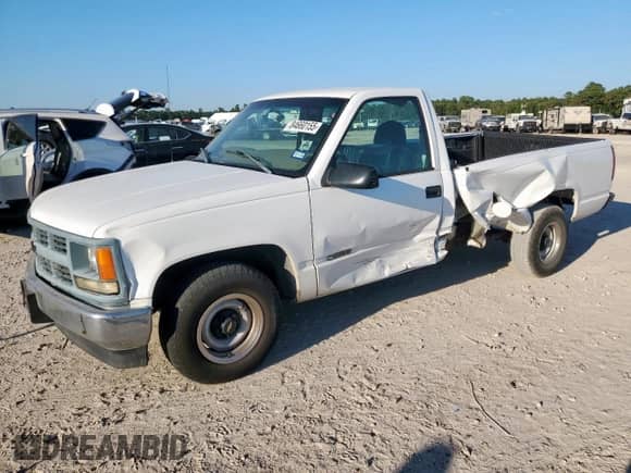 1998 Chevrolet Silverado 1500 z VIN 1GCEC14W5WZ275210, wystawiony jako Copart lot #84660155 z przebiegiem 137 219 mil mil oraz Nie do naprawy • Non repairable. Historia ofert i sprzedaży dostępna na DreamBid. Obrazek 1.
