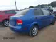 2006 Chevrolet Aveo LS z VIN KL1TD56666B647355, wystawiony jako IAAI lot #42835023 z przebiegiem 157 607 mil mil oraz . Historia ofert i sprzedaży dostępna na DreamBid. Obrazek 4.