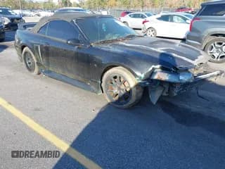 ✅ 2000 Ford Mustang GT • VIN: 1FAFP45X1YF180980 • Lot: 43727188. Wystawiony na IAAI z przebiegiem 125 222 mil. Bezpłatny archiwum sprzedaży aukcyjnych z USA i szczegółowy raport historii pojazdu na DreamBid. Zdjęcie 1.