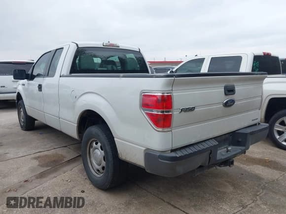 ✅ 2013 Ford F-150 STX • VIN: 1FTFX1EF8DKD97136 • Lot: 43860443. Listed on IAAI with 157,152 mi. Free auction sales archive from the USA and detailed vehicle history report at DreamBid. Image 3.