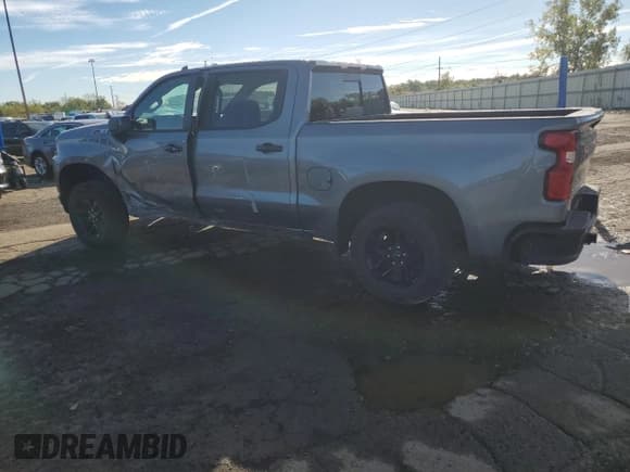 ✅ 2021 Chevrolet Silverado 1500 LT Trail Boss • VIN: 1GCPYFED6MZ337814 • Lot: 74052234. Wystawiony na Copart z przebiegiem 19 746 mil. Bezpłatny archiwum sprzedaży aukcyjnych z USA i szczegółowy raport historii pojazdu na DreamBid. Zdjęcie 2.