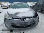 ✅ 2013 Hyundai Veloster w/Black Int • VIN: KMHTC6AD1DU178101 • Lot: 46347805. Wystawiony na Copart z przebiegiem 71 180 mil. Bezpłatny archiwum sprzedaży aukcyjnych z USA i szczegółowy raport historii pojazdu na DreamBid. Zdjęcie 5.