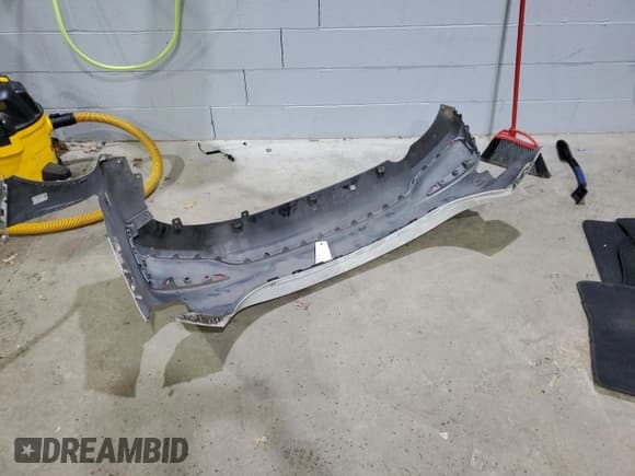 ✅ 2018 Hyundai Accent SE • VIN: 3KPC24A35JE018476 • Лот: 79260664. Опубликован ранее на Copart с пробегом 100 446 миль. Бесплатный доступ к архиву аукционных продаж из США и подробный отчёт об истории автомобиля на DreamBid. Изображение 12.