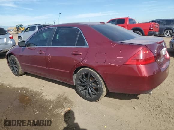 ✅ 2006 Honda Accord EX-L • VIN: 1HGCM66586A052844 • Lot: 81830935. Wystawiony na Copart z przebiegiem 128 650 mil. Bezpłatny archiwum sprzedaży aukcyjnych z USA i szczegółowy raport historii pojazdu na DreamBid. Zdjęcie 2.